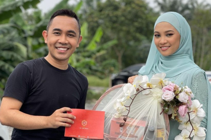 Joy Revfa Kini Bahagia Dengan Kekasih Baharu Hiburan Mstar